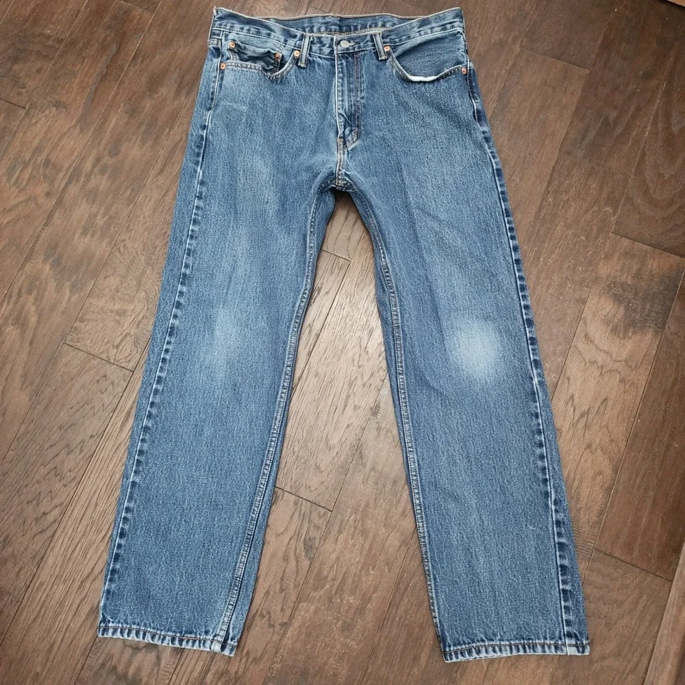 Levis 505 Regular Fit Straight Leg Jeans Mens 32x32 Medium Wash Blue Denim